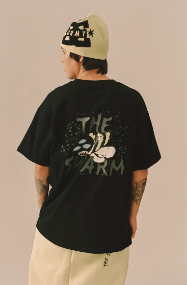 Camiseta The Swarm Dc Shoes X Grimey Raw Honey Black