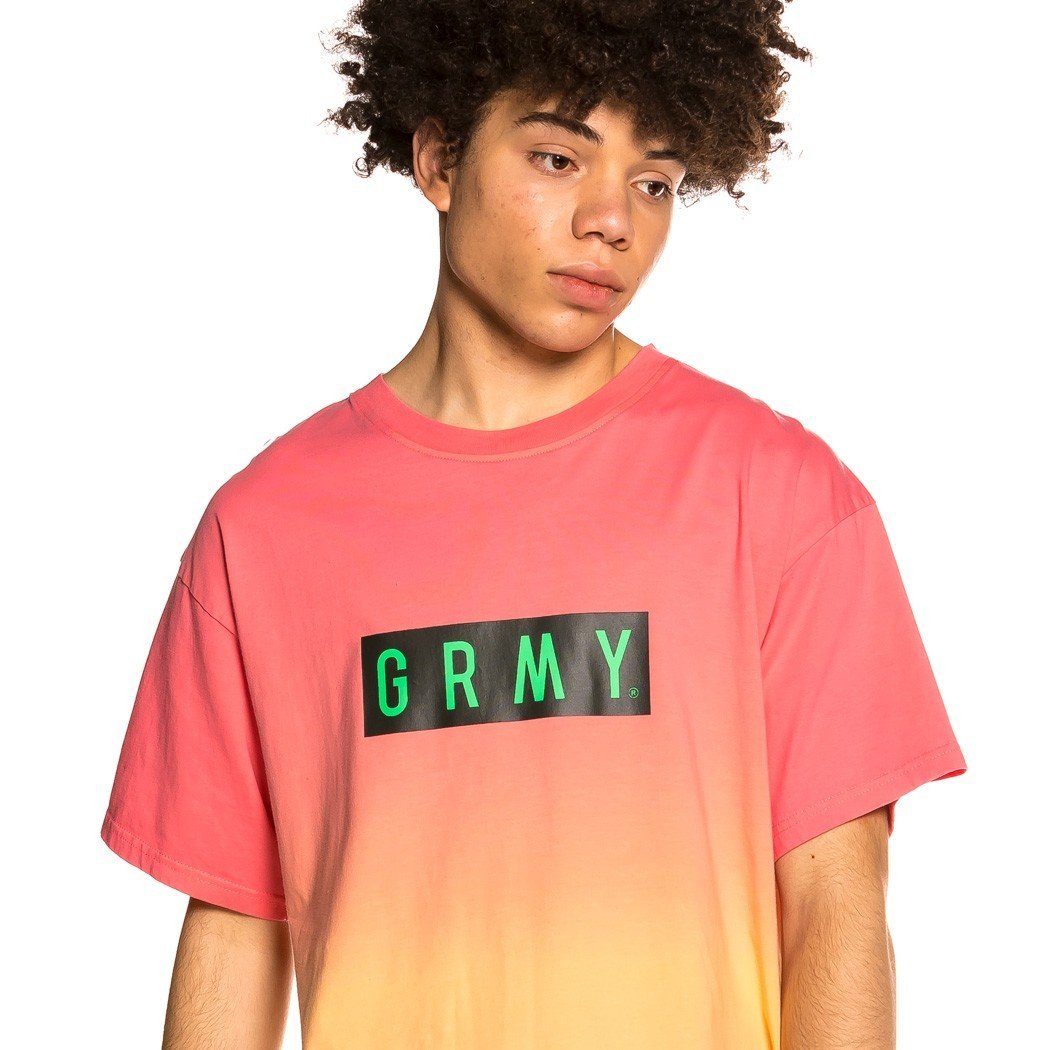 Camiseta Unisex Grimey "Frenzy Gradient"-Pink GA599-PNK
