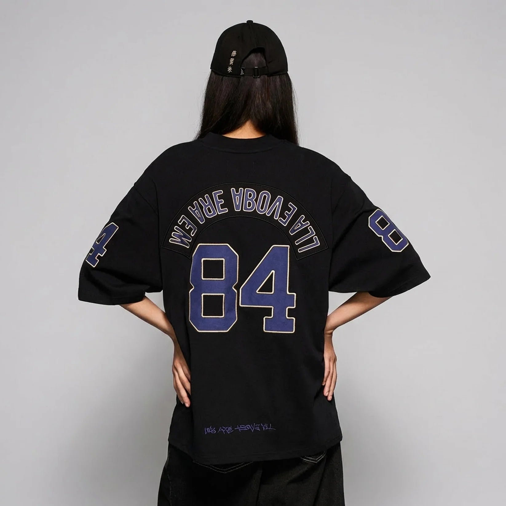 Camiseta Concreat Jungle V Neck Oversized Black